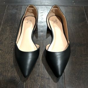 Pointy toe black “leather” flat shoes